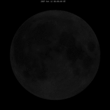 Au cours d'un mois lunaire plus de la moitié de la surface de la Lune on peut le voir à partir de la surface de la Terre.