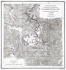 Une vieille carte de contour montrant terrain montagneux et d'un grand lac