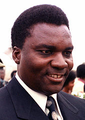 Photo du président Juvénal Habyarimana arrivant avec entourage à Andrews Air Force Base, Maryland, USA le 25 Septembre 1980.