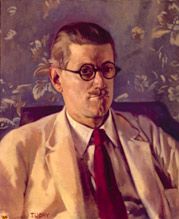 Demi-longueur portait d'un homme portant la quarantaine Windsor distinctive (circulaire objectif) avec lunettes noires cadres Zylo-couverts, à court et cheveux bruns gominés-bas, une petite moustache, veste brun clair et cravate marron. Sa bouche est tourné vers le bas dans une expression légèrement truculent