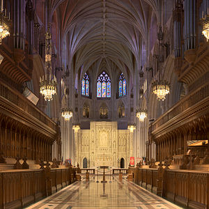 Cathédrale nationale Sanctuaire panorama.jpg