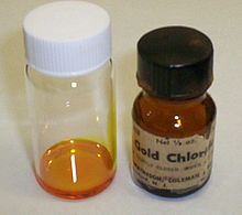 Or (III) chlorure solution.jpg