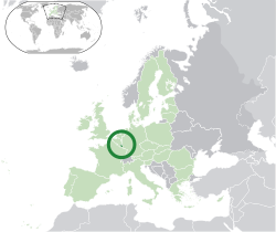 Lieu de Luxembourg (vert foncé) - en Europe (vert et gris foncé) - dans l'Union européenne (vert) - [Légende]