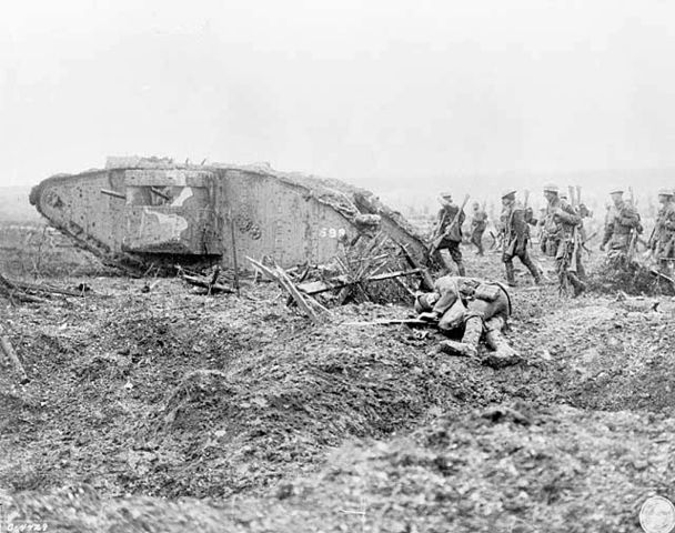 File:Canadian tank and soldiers Vimy 1917.jpg
