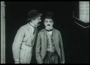 Archivo: Charlie Chaplin, vínculo de amistad, 1918.ogg