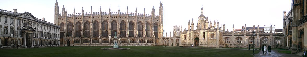 Panorama de la Corte frontal del Kings College